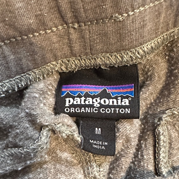 Patagonia Women’s Light Gray Joggers - Picture 2 of 2